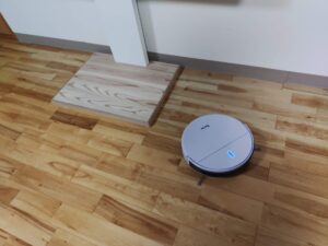 TVstand and robot vacuum